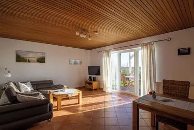 Image de Appartement \"Fewo Emma\" avec jardin partagé, balcon et Wi-Fi