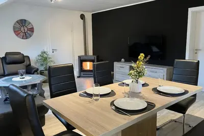 Image de \"Ferienwohnung Sauerlandherz\" avec balcon et Wi-Fi