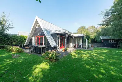 Image de Villa élégante avec jardin