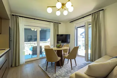 Image de Villa apartments 1 minute from  the sea!