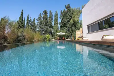 Image de Villa Oasis With Stunning Views Of Maharal Valley