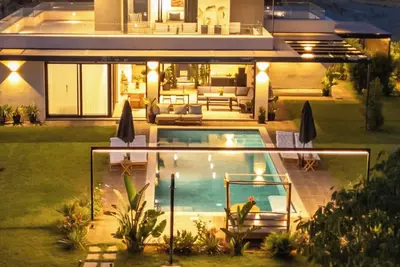 Image de Modern Private Pool Villa • Walk to Beach