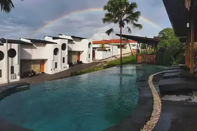 Image de Wooden Joglo Exotic 6br Villa