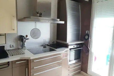 Image de Appartement résidentiel au vert et au frais