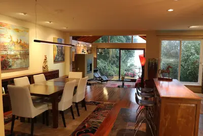 Image de Lakeview Designer Home On Scarborough Bluffs - 15 minutes to downtown Toronto.