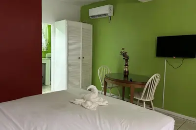 Image de 2-Bedroom Suites & Other Cozy Rooms\n