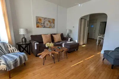 Image de 3 Bedroomin the Medical Center!