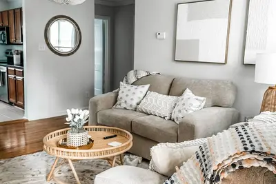 Image de LuLu's Oasis- Itb Five Points Cottage! Family and Pet Friendly