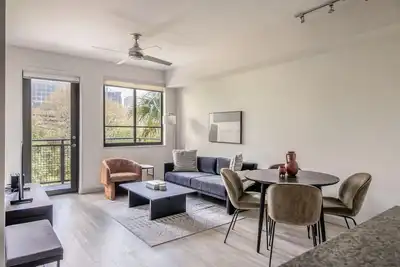 Image de Cool Ft Lauderdale Downtown 2br w/ Pool, Gym, A/C & W/D, by Blueground