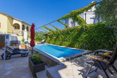 Appartement Gabi by Interhome