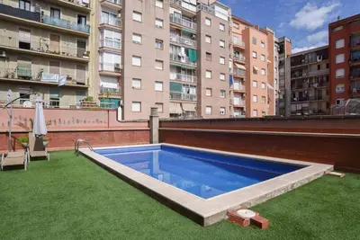 Flat with Swimming Pool in Barcelona