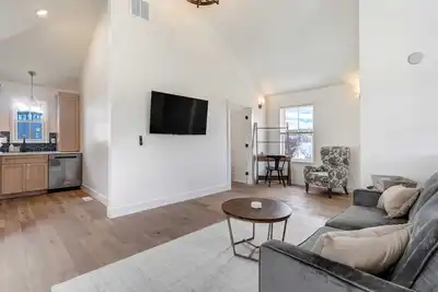 Image de Whitewater Peak! Cozy Retreat with Scenic Views