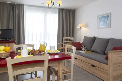 Domaine des Roches Jaunes by Interhome