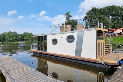 Image de Hausboot für 5 Gäste mit 50m² in Walchum