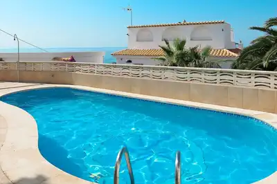 Escudos by Interhome