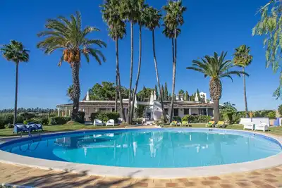 Image de Luz Romana A1 by Interhome