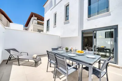 Image de 3023 Modern Townhouse in Cancelada