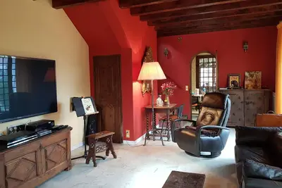 Image de La Tonnelle 5 p avec piscine naturelle et services