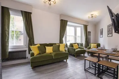 Image de Clarence Street luxury apartment - sleeps 6 guests in 2 bedrooms
