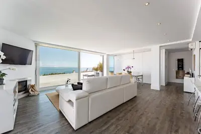 Image de Faro's Boutique Skyline - Calahonda
