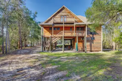 Image de Waterfront Milton Home w/ Boat Dock!