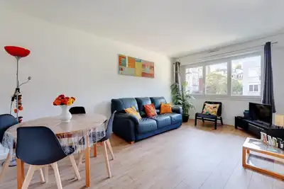 Image de Familial Spacieux 2ch. avec Parking Privé Sup