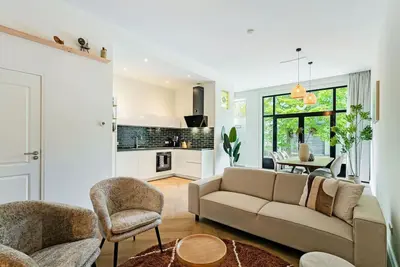 Image de Stylish apartment next to the Amstel river -unit C