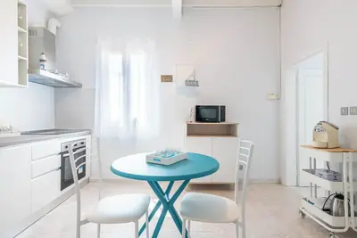 Image de Sea Foam House by Pleiades Home