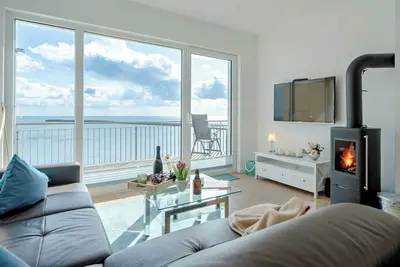 Image de Apartment Kleine Auszeit by Seeblick Ferien Oro, direct water view, on the beach