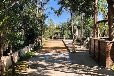 Image de Maison avec jardin sur les bords de l'Huveaune