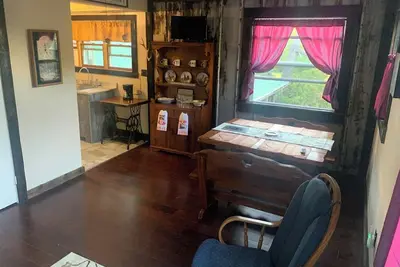 Image de Charming Hideaway suite in the heart of the Pa Grand Canyon with Ac, WiFi