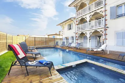 Image de Offre été! Appartement cosy + Piscine extérieure