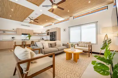 Modern home with private pool, washer/dryer, and WiFi-centrally located