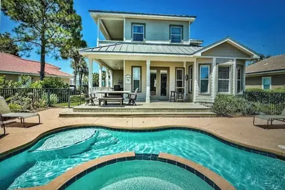 Image de Three Bedroom w/Private Pool with golf cart in gated community