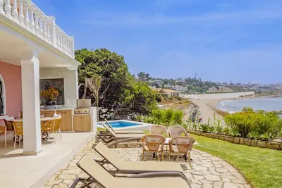 Image de Cubo's Beachfront Villa Khayyam / accès à la plage privée / piscine privée / climatisation / Wi-Fi gratuit