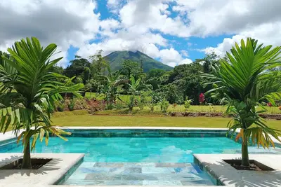 Image de Charming 2-bedroom villa in La Fortuna with Ac, WiFi, pool and volcano view