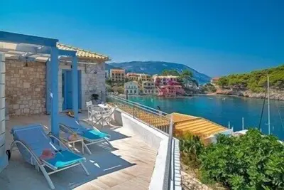Image de Villa Petrino – Assos Seafront Retreat • 1br Villa Near the Beach