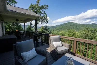 Image de Up and Away Majestic Mountain View in Clayton