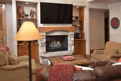 Image de Luxurious 4br+Loft+Den with Stunning Views