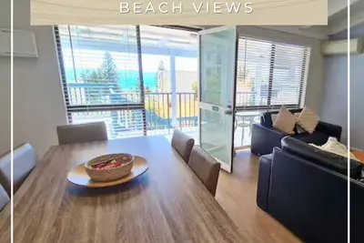 Image de Coastal living @ iconic Scarborough beach