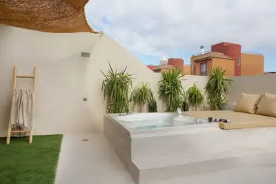 Image de Villa de vacances 'Casa Marea - Con Jacuzzi' avec vue sur la mer, piscine partagée et Wi-Fi