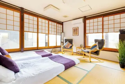 Image de This guesthouse has a living room and four bedrooms and can be rented exclusively for your group / Nara Nara