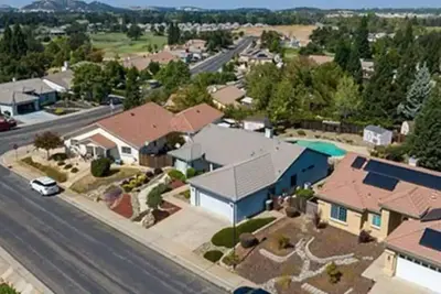 Image de Welcome to the Large House