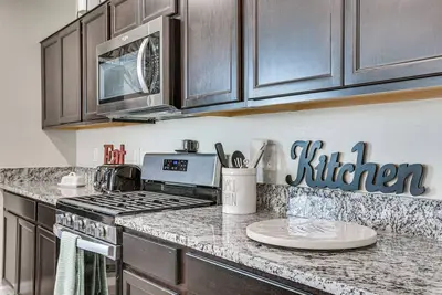 Image de Cozy Buckeye Home w/ Patio & Fire Pit!