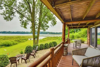 Image de Lakefront Jones Cabin w/ Private Dock & Game Room!