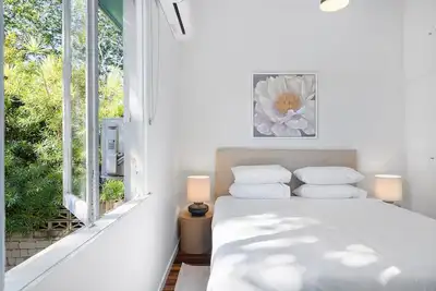 Image de Bright 3-Bed with Garden by Banks Street Reserve
