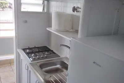 Image de Studio terrasse, à 5 minutes à pieds de saint gilles les bains et des plages