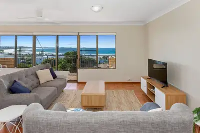Image de Sea Gaze Apartment 4 - Stylish Coastal Retreat with Stunning Ocean Views and Beach Access