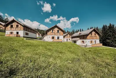 Image de Urlaub in den Bergen - Wanderwege und Pisten Direkt vor der Chalet-türe