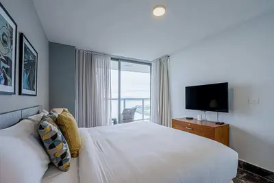 Image de w* | Exclusive 2br w/ Awesome Balcony in Yoo